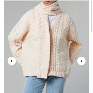 Still Here Minnesota Sweater XS/S Cream NWT